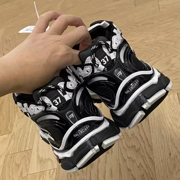 Balenciaga Runner Sneaker - RBS96