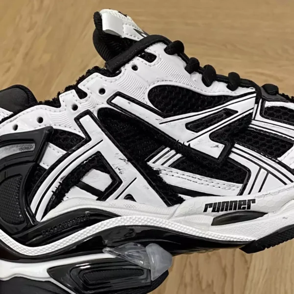 Balenciaga Runner Sneaker - RBS96