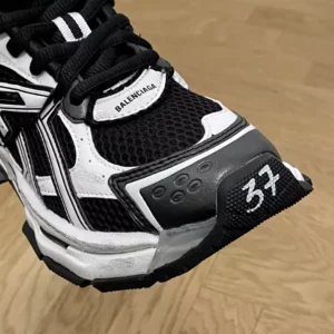Balenciaga Runner Sneaker - RBS96