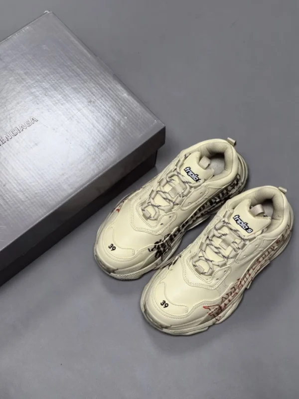 Balenciaga Triple S Sneakers DIY Metal In White - RBS79