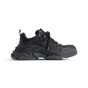 Balenciaga Triple S Sporty Sneakers In Black - RBS84