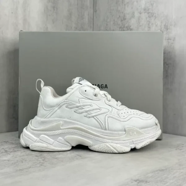 Balenciaga Triple S Sporty Sneakers In White - RBS83