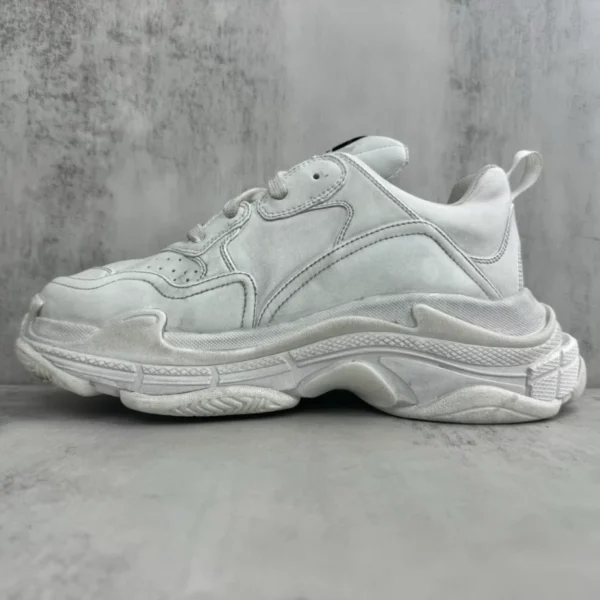 Balenciaga Triple S Sporty Sneakers In White - RBS83