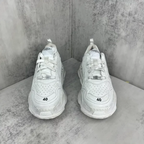 Balenciaga Triple S Sporty Sneakers In White - RBS83