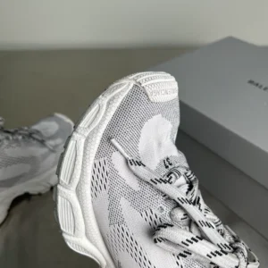 Balenciaga x Under Armour 3XL Knit Sneaker in White - RBS107