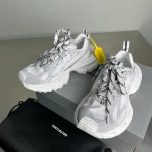 Balenciaga x Under Armour 3XL Knit Sneaker in White - RBS107