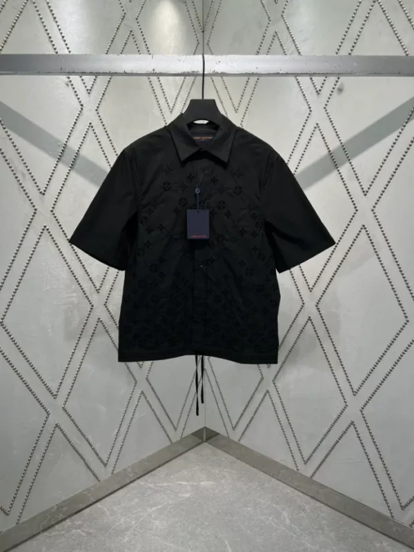 LV Monogram Flowers Embroidered Short-Sleeved Shirt - LRT56
