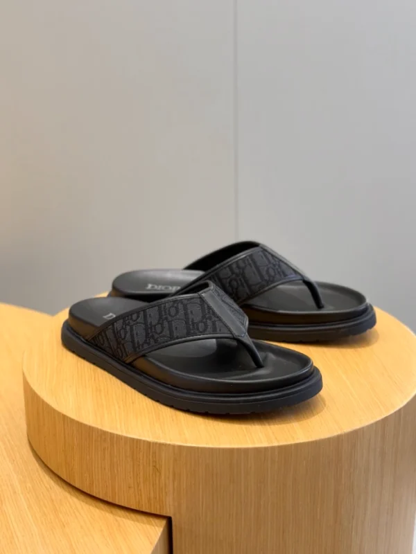 Dior Alias Thong Sandal - D02
