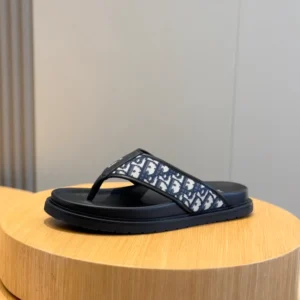 Dior Alias Thong Sandal - D03