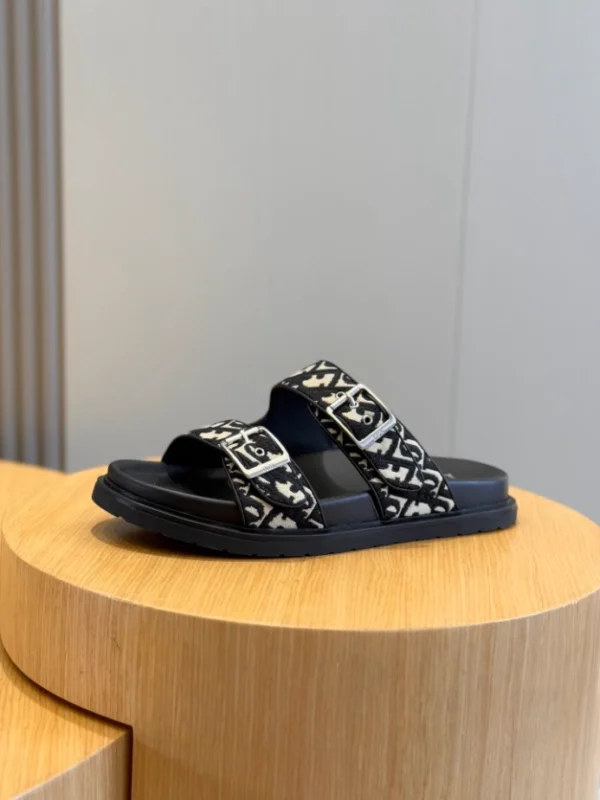 Dior Aqua Sandal - D06