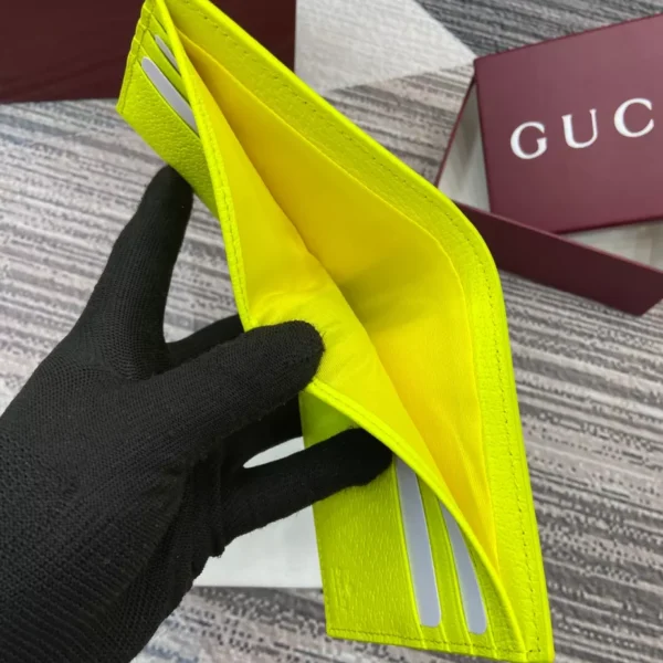 Gucci Interior GG Bi-Fold Wallet - RW51