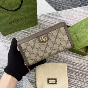 Gucci Wallet - RW27