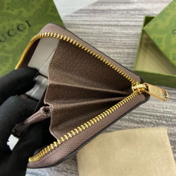 Gucci Wallet - RW27