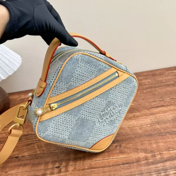 LV Chess Messenger Blue Damier Denim 3D Canvas N40706 - RBV102