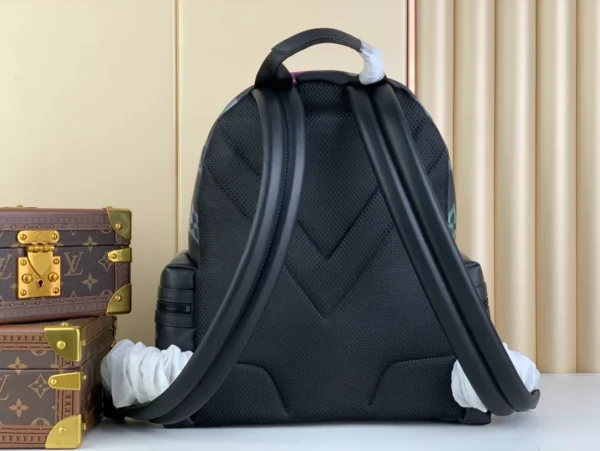 LV Comet Calf Leather Backpack in Black M22488 - RBV95