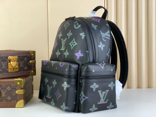 LV Comet Calf Leather Backpack in Black M22488 - RBV95