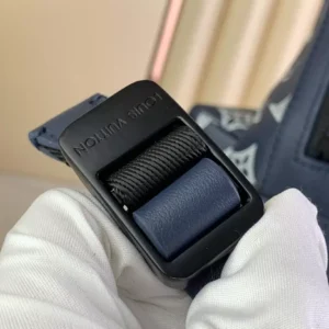 LV Discovery Backpack M24760 - RBV81