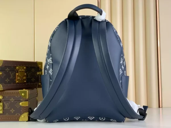 LV Discovery Backpack M24760 - RBV81