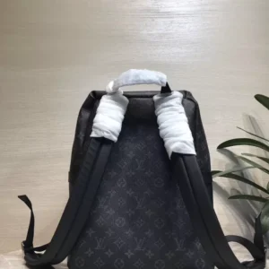 LV Discovery Backpack M31033 - RBV87