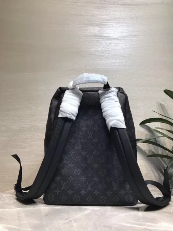 LV Discovery Backpack M31033 - RBV87