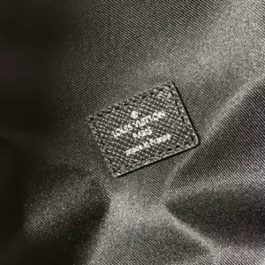 LV Discovery Backpack M31033 - RBV87