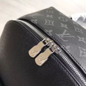 LV Discovery Backpack M31033 - RBV87