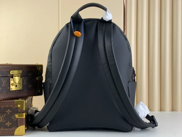 LV Discovery Backpack M46553 - RBV84