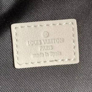 LV Discovery Backpack M46557 - RBV82