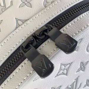 LV Discovery Backpack M46557 - RBV82