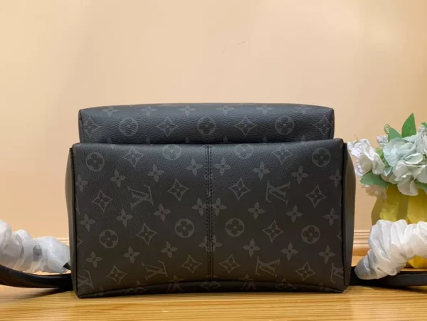 LV Discovery Backpack MM M22545 - RBV88