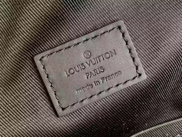 LV Discovery Backpack PM M11641 - RBV86