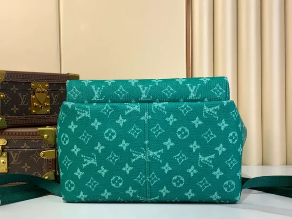 LV Discovery Backpack PM M12780 - RBV97