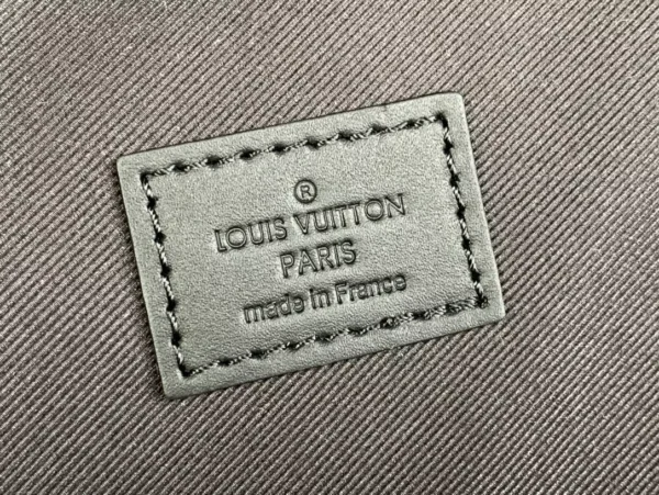 LV Discovery Backpack PM M22558 - RBV91
