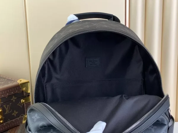 LV Discovery Backpack PM M22558 - RBV91