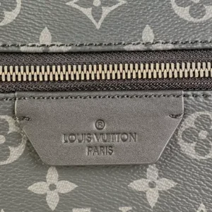LV Discovery Backpack PM M22558 - RBV91