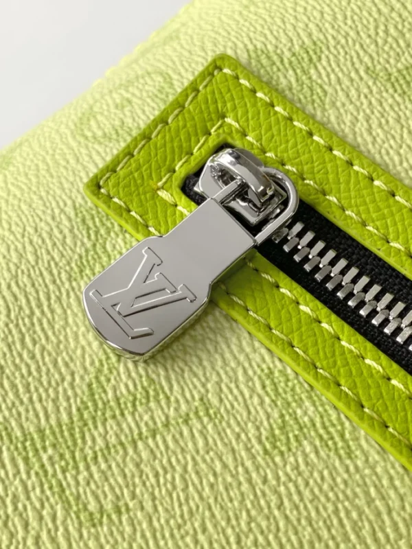 LV Discovery Slim Backpack M14076 - RBV79