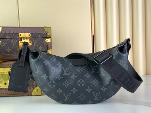 LV Hamac Bag PM Black Monogram Eclipse Canvas M47158 - RBV104