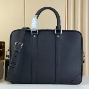 LV Porte Documents Voyage Black Taiga Cowhide Leather - RBV73