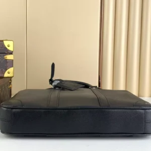 LV Porte Documents Voyage PM - RBV71
