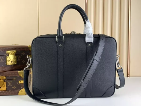 LV Porte Documents Voyage PM - RBV71