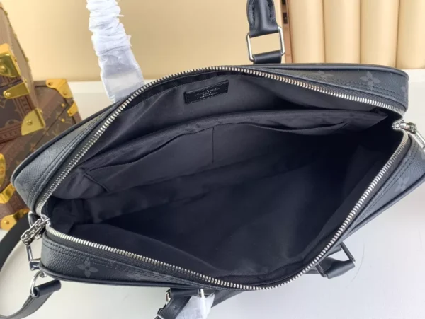 LV Porte-Documents Voyage PM - RBV72
