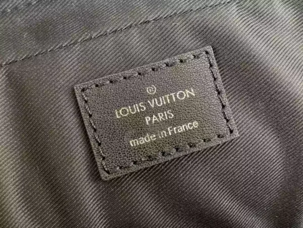 LV Porte-Documents Voyage PM - RBV77