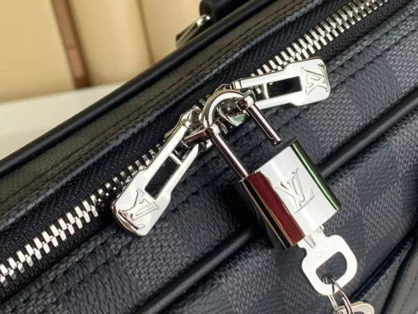 LV Porte-Documents Voyage PM - RBV77
