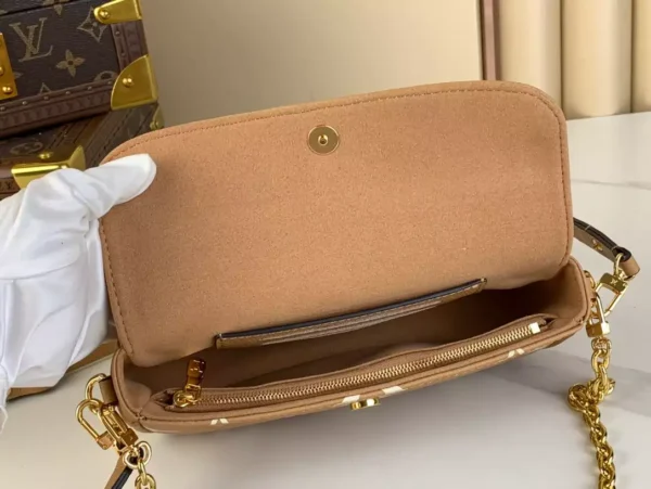 LV Wallet On Chain Ivy M12758 - RLB33
