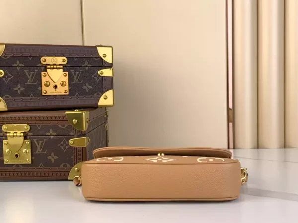 LV Wallet On Chain Ivy M12758 - RLB33