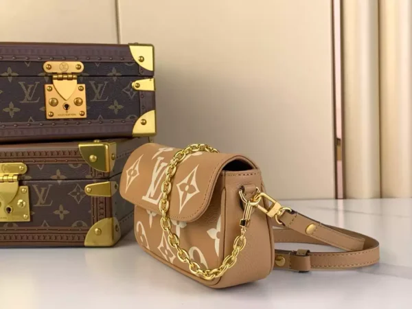 LV Wallet On Chain Ivy M12758 - RLB33