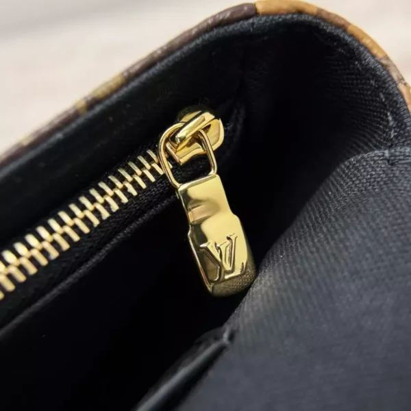 LV Wallet On Chain Ivy M26587 - RLB34