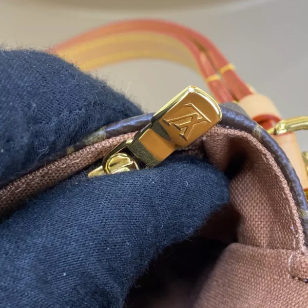 LV Wallet On Chain Ivy M81911 - RLB35