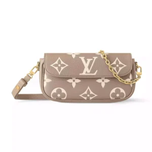 LV Wallet On Chain Ivy M82211 - RLB32