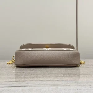 LV Wallet On Chain Ivy M82211 - RLB32